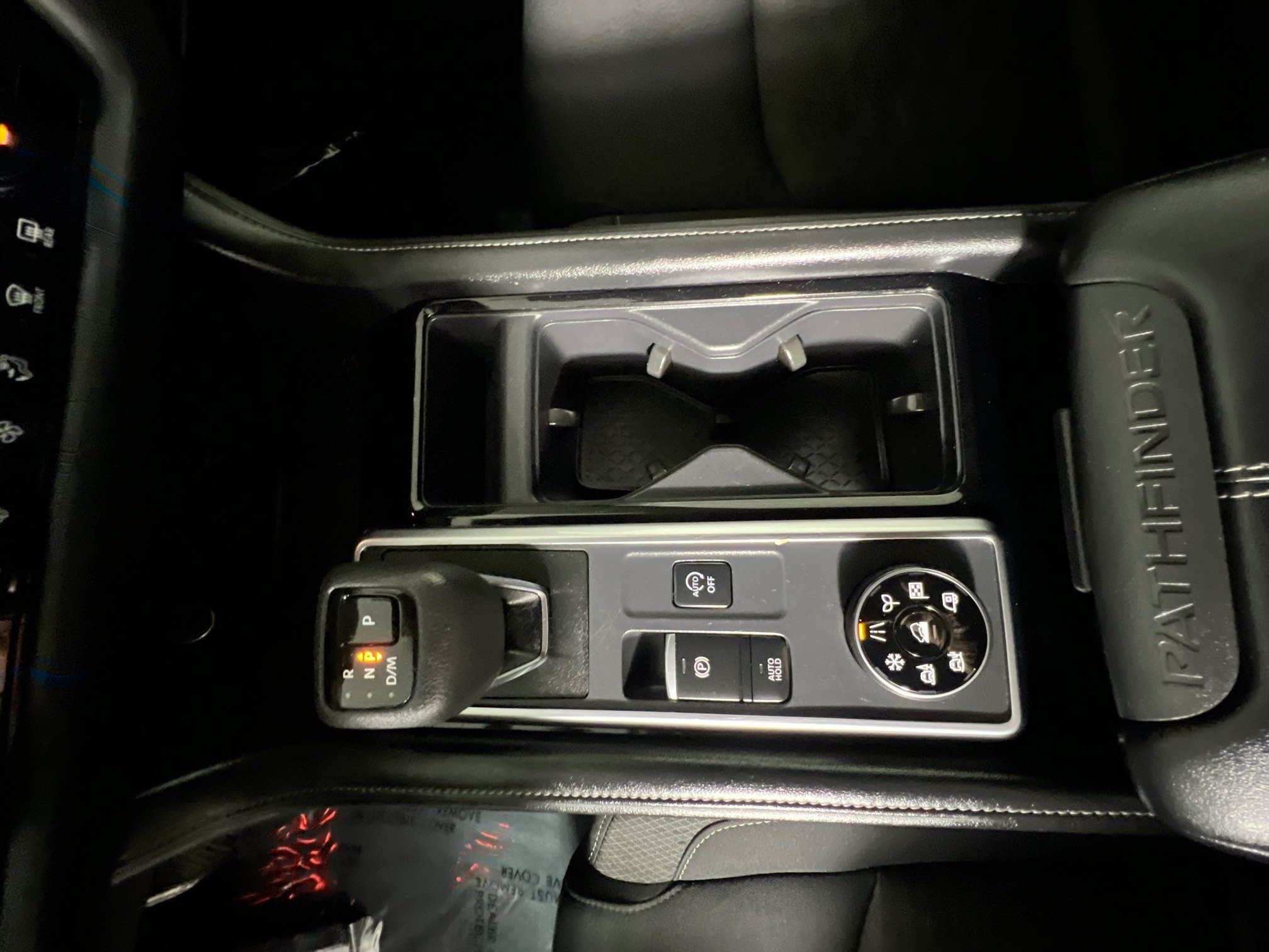 Used 2024 Nissan Pathfinder SV AWD/4WD image 25