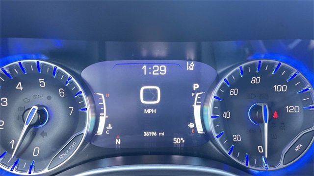 Used 2024 Chrysler Pacifica Touring-L image 15