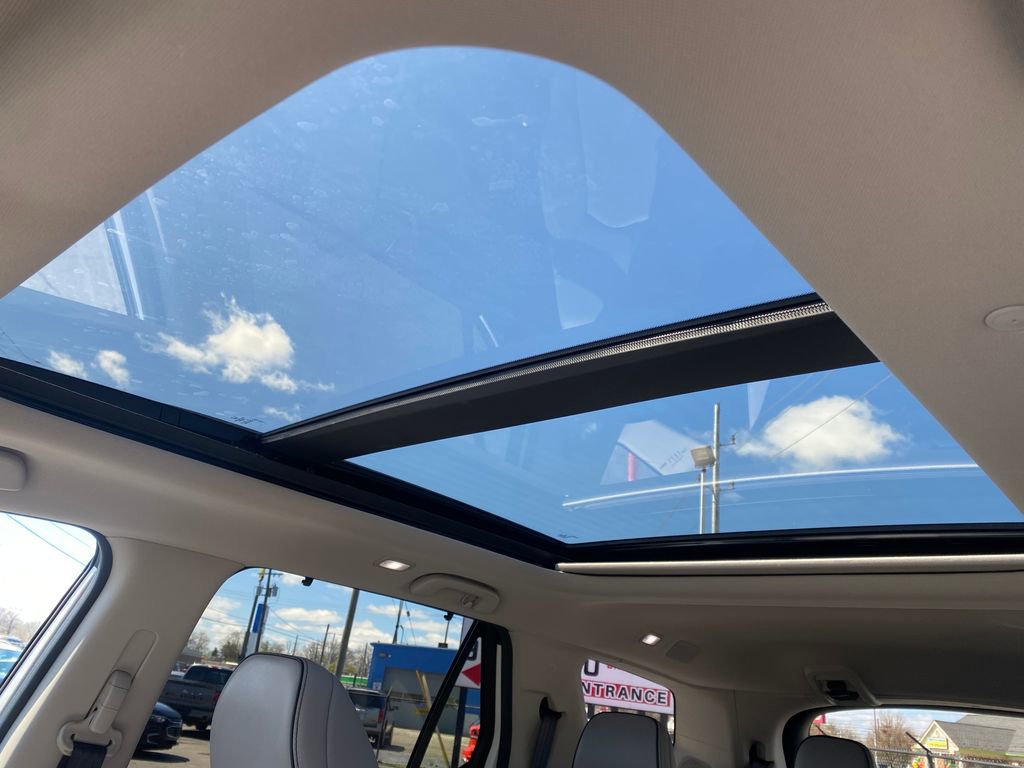 Used 2025 Honda Pilot Elite image 14