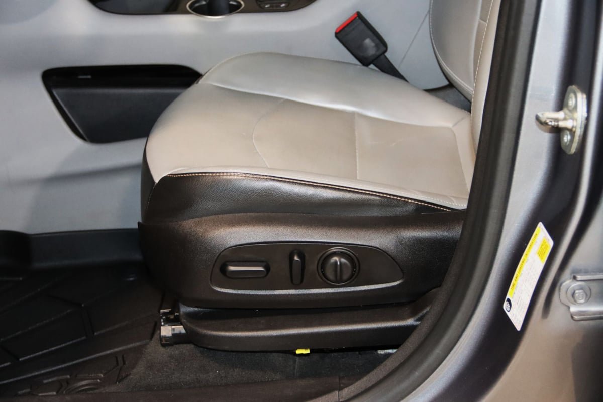 Used 2018 GMC Terrain SLT FWD image 29