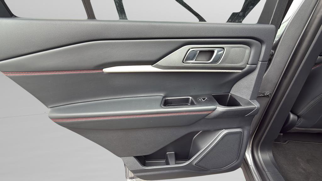 New 2026 Ford Explorer ST-Line w/ ST-Line Street Pack image 42