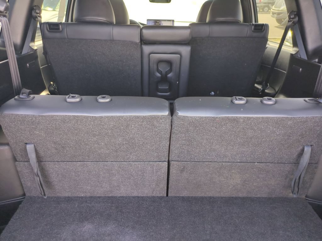 Used 2025 Mitsubishi Outlander SE AWD/4WD image 28