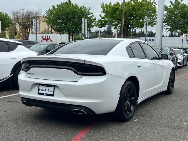 Used 2019 Dodge Charger SXT RWD image 5