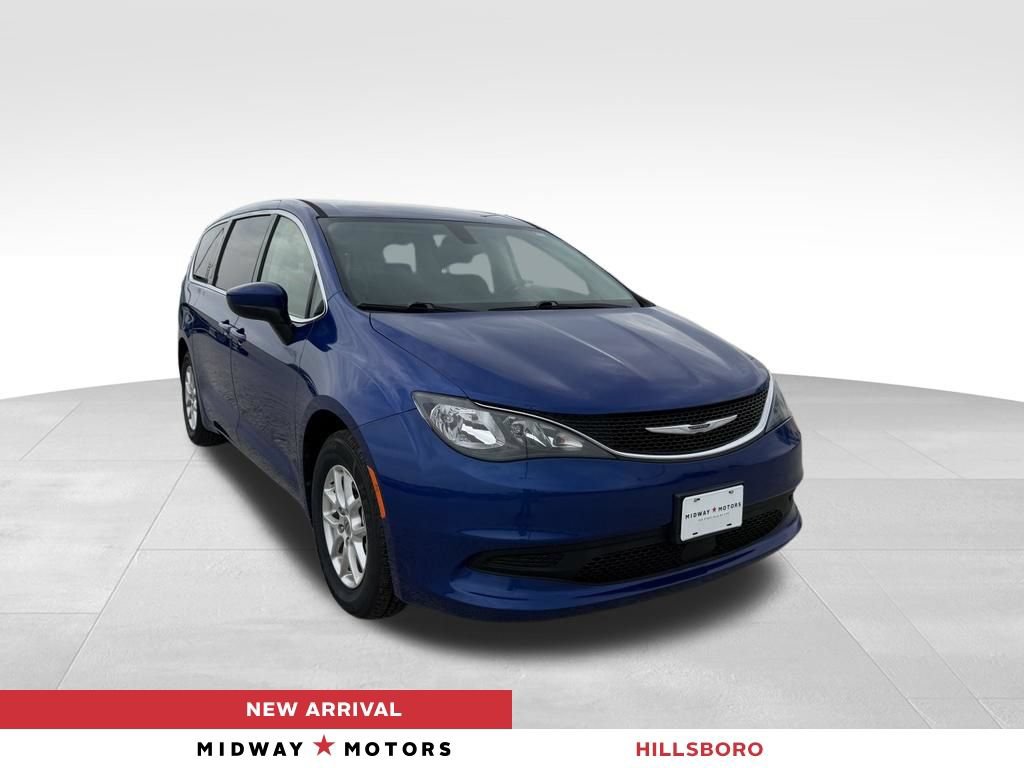 Used 2021 Chrysler Voyager LX FWD video 1
