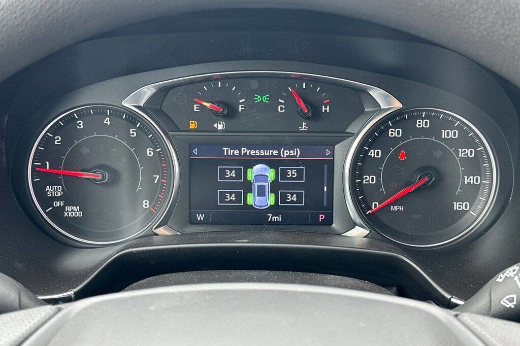 New 2025 Chevrolet Blazer LT w/ Midnight/Sport Edition image 25