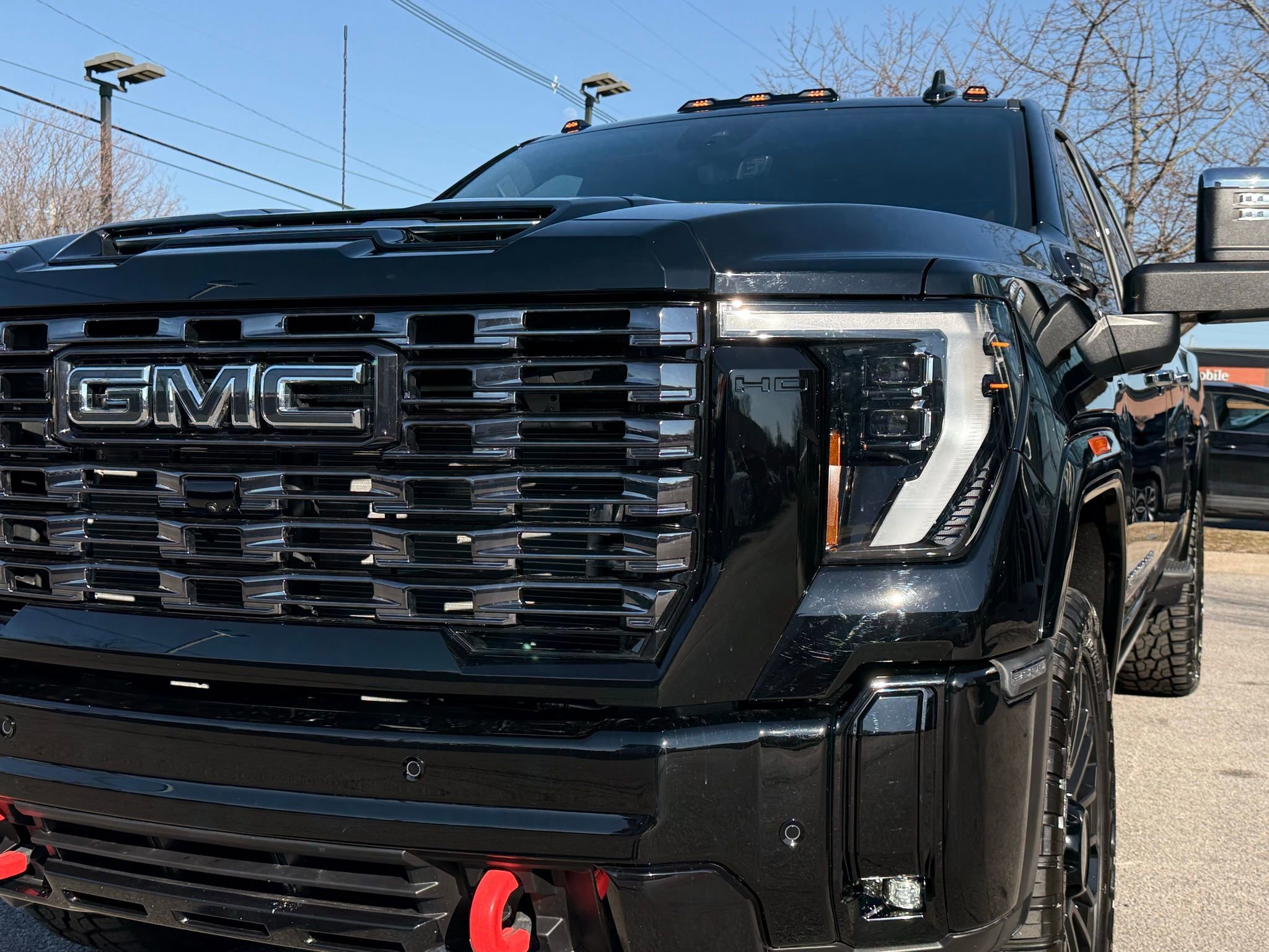 Used 2025 GMC Sierra 2500 Denali Ultimate image 8