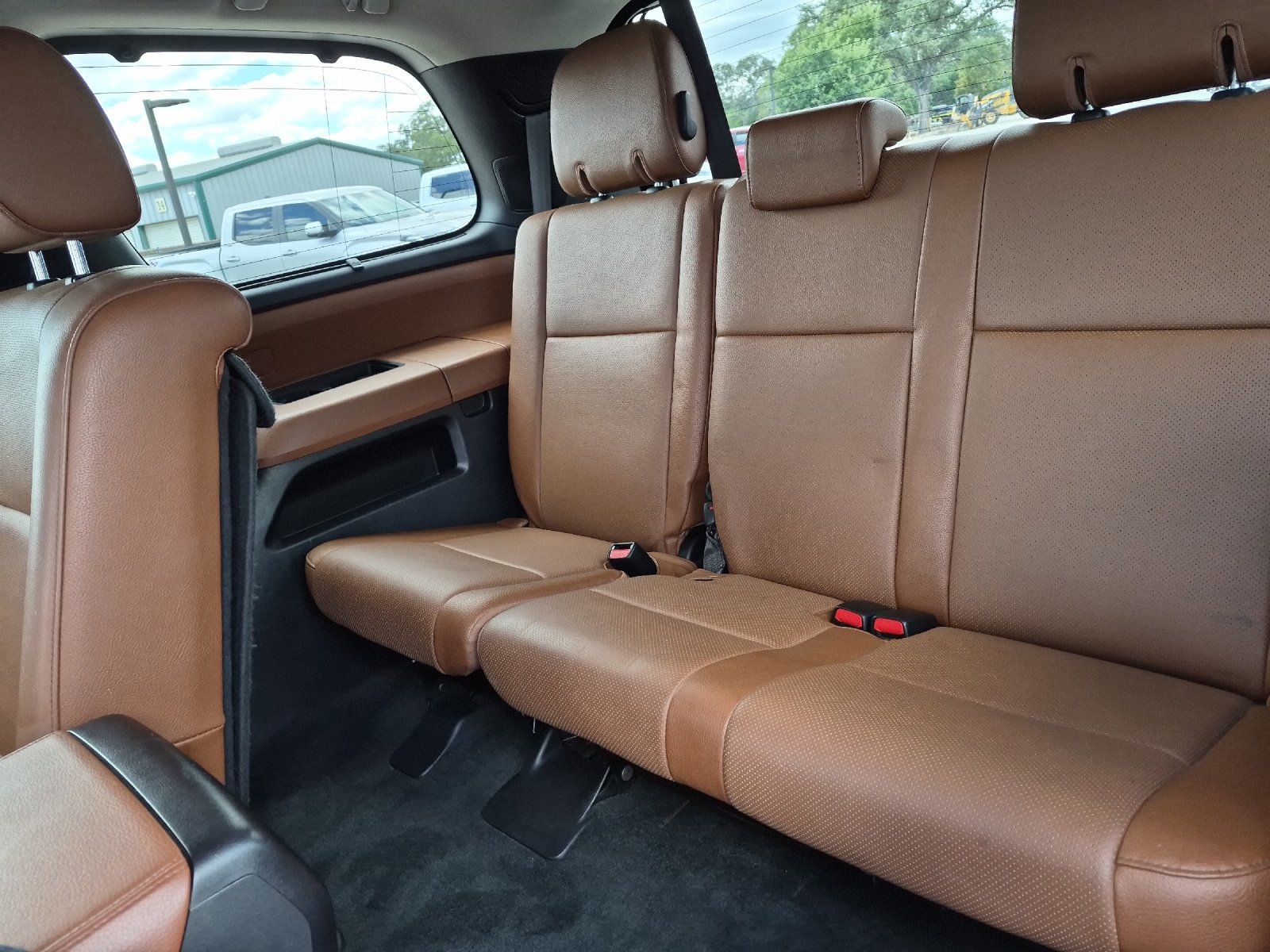 Used 2018 Toyota Sequoia Platinum RWD image 15