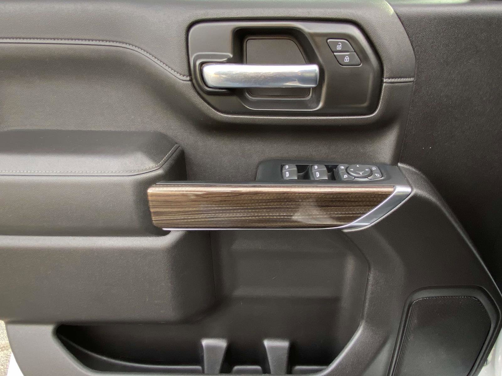 Used 2022 Chevrolet Silverado 2500 LT w/ Fleet Comfort Package image 16