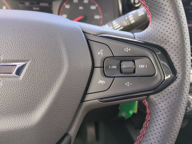Used 2026 Chevrolet Trax RS w/ Driver Confidence Package FWD image 27