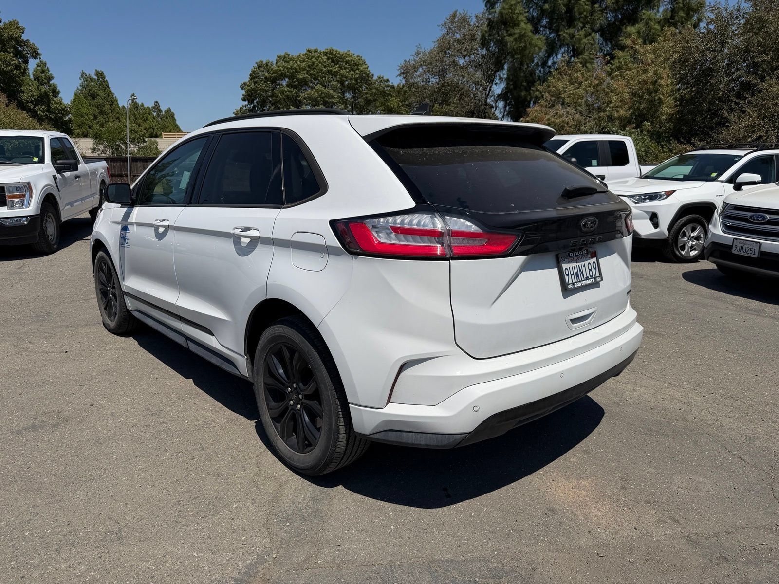 Used 2023 Ford Edge SE w/ Black Appearance Package AWD/4WD image 3