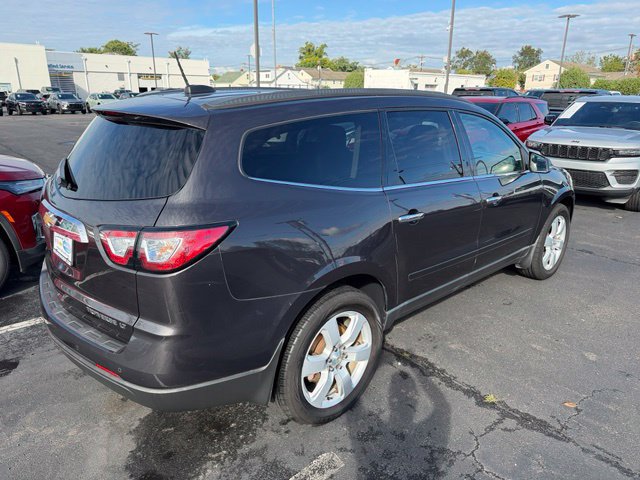 Used 2016 Chevrolet Traverse LT w/ Style and Technology Package AWD/4WD image 13
