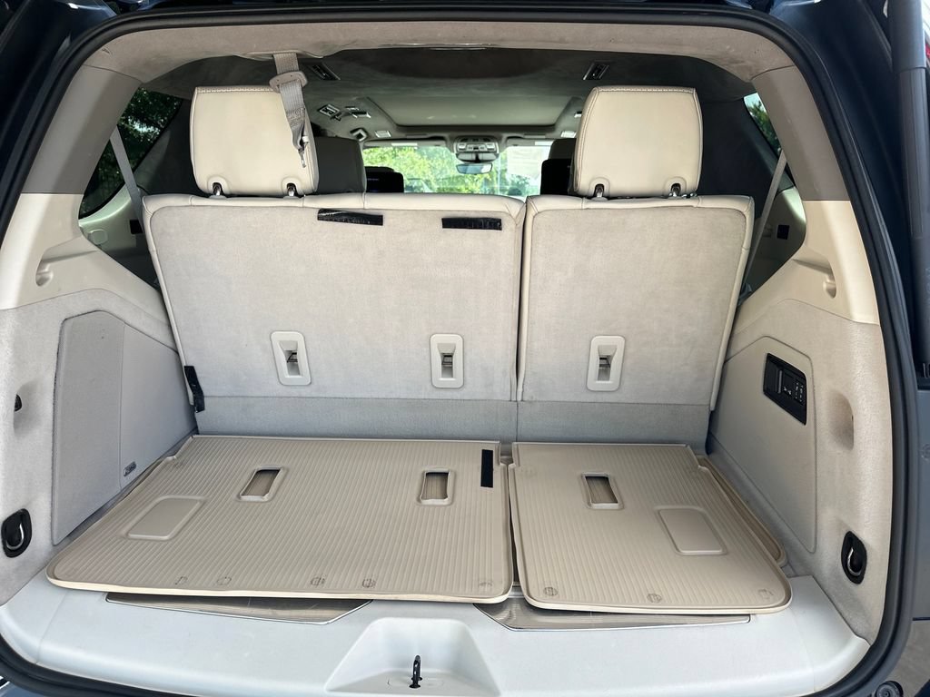 Used 2022 Cadillac Escalade Sport Platinum w/ Heavy-Duty Trailer Package AWD/4WD image 39