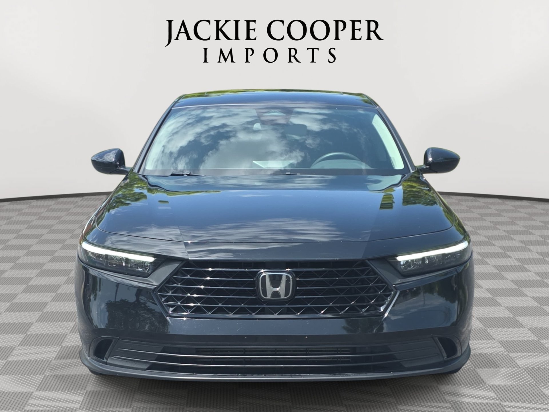 Used 2024 Honda Accord EX image 2