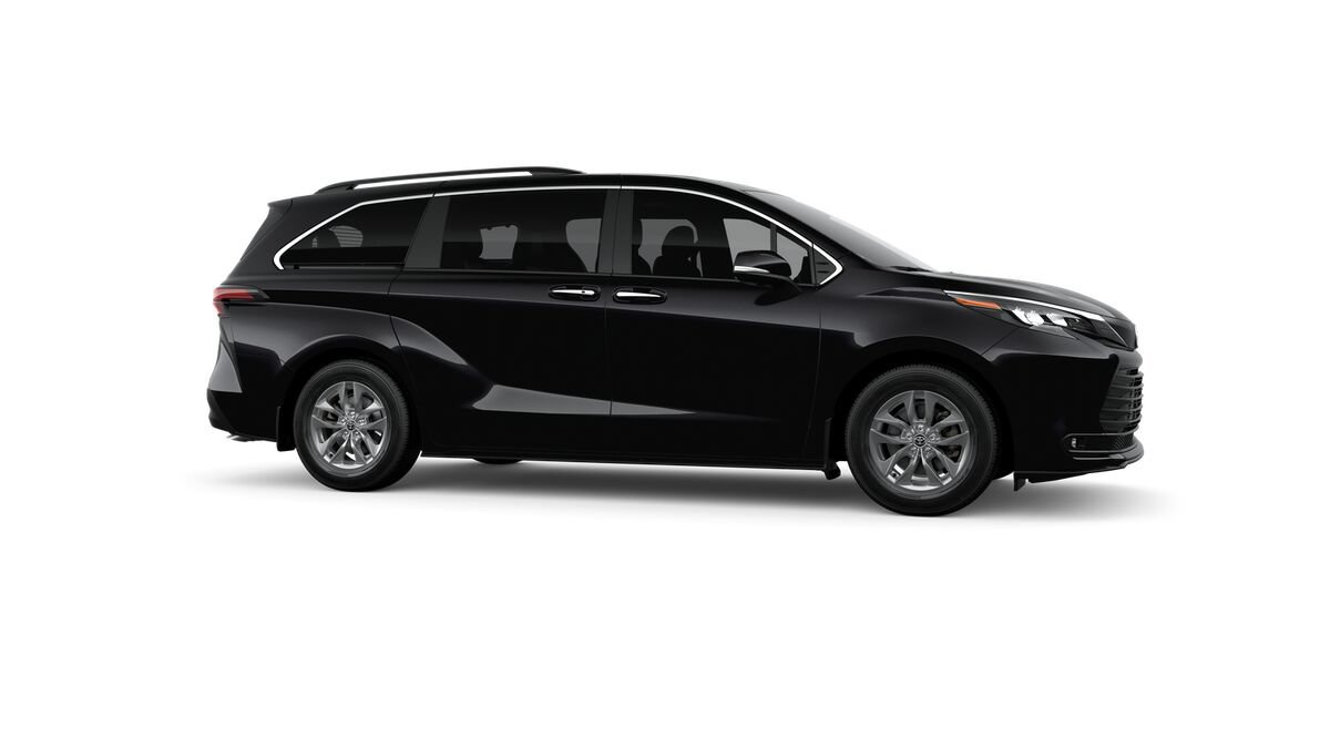 New 2026 Toyota Sienna XLE AWD/4WD image 13