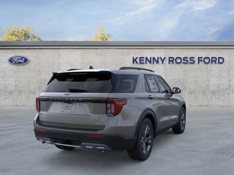 New 2026 Ford Explorer Active w/ Active Comfort Package AWD/4WD image 8
