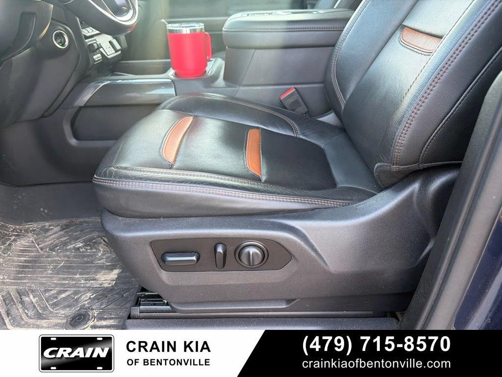 Used 2020 GMC Sierra 1500 AT4 w/ AT4 Premium Package AWD/4WD image 13