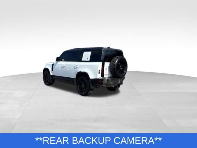 Used 2022 Land Rover Defender 110 X-Dynamic SE image 3