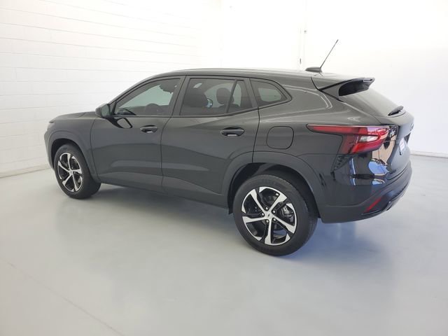 Used 2024 Chevrolet Trax RS FWD image 7