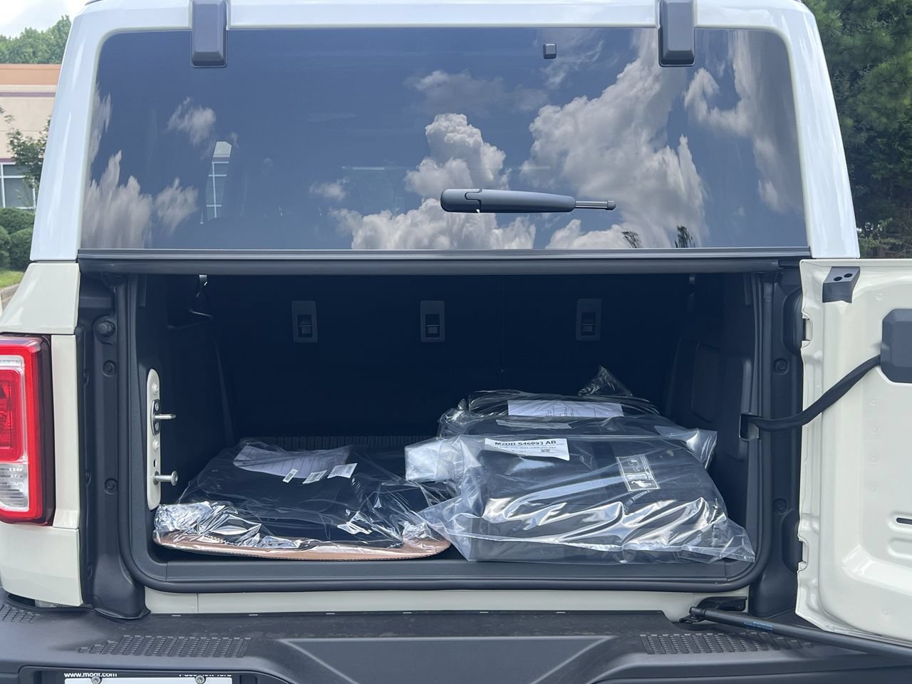 New 2026 Ford Bronco Heritage Edition AWD/4WD image 17