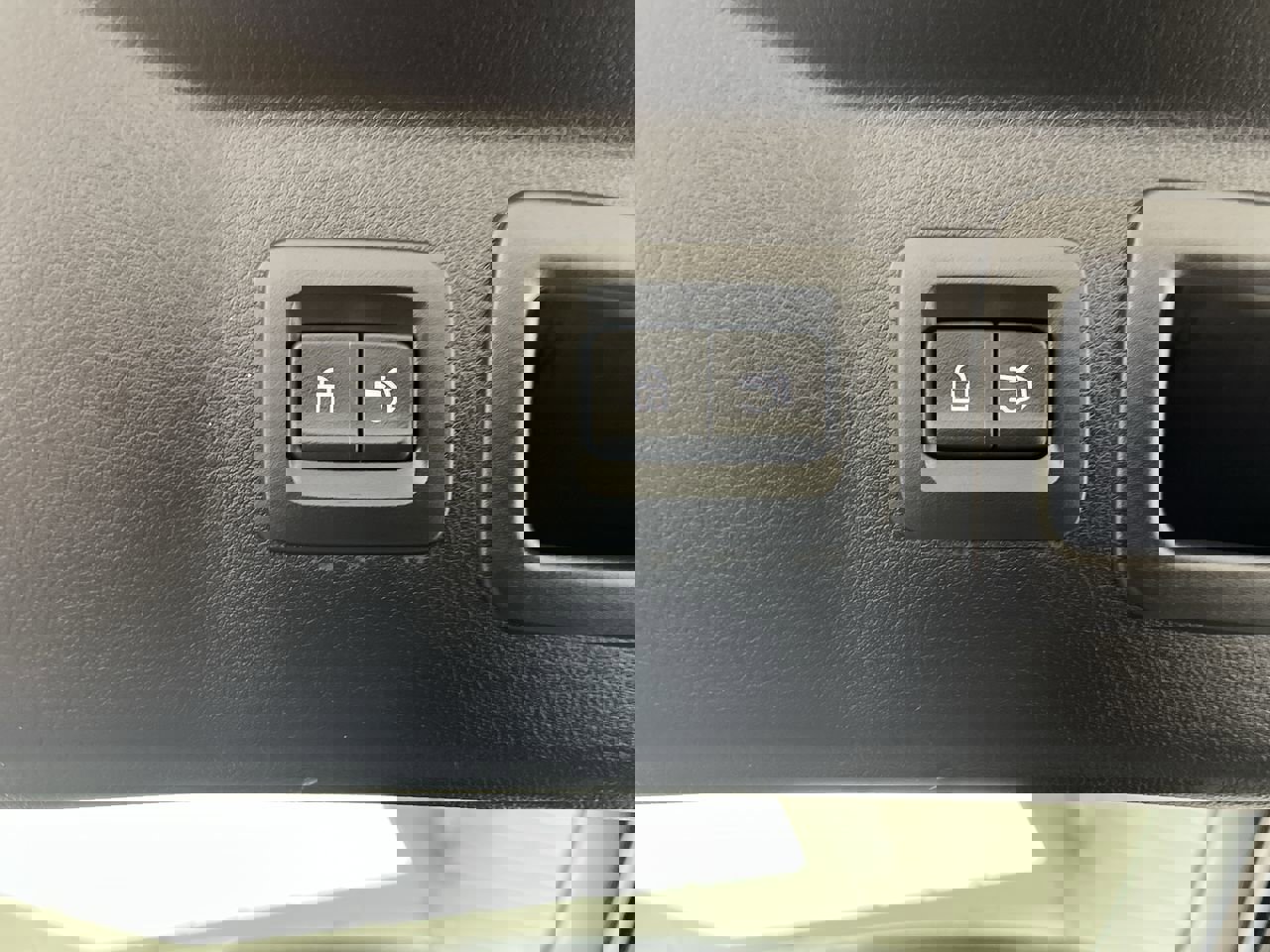 Certified 2025 MAZDA CX-90 3.3 Turbo w/ Premium Sport Pkg image 11