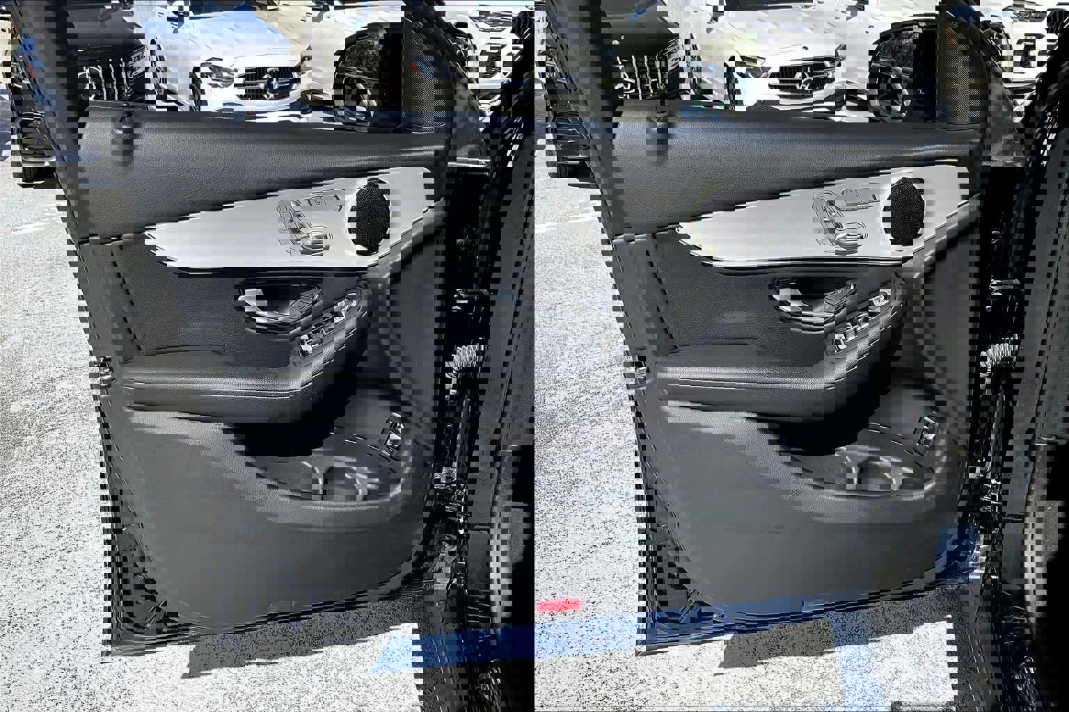 Used 2022 Mercedes-Benz GLC 300 w/ Premium Package Lite image 19