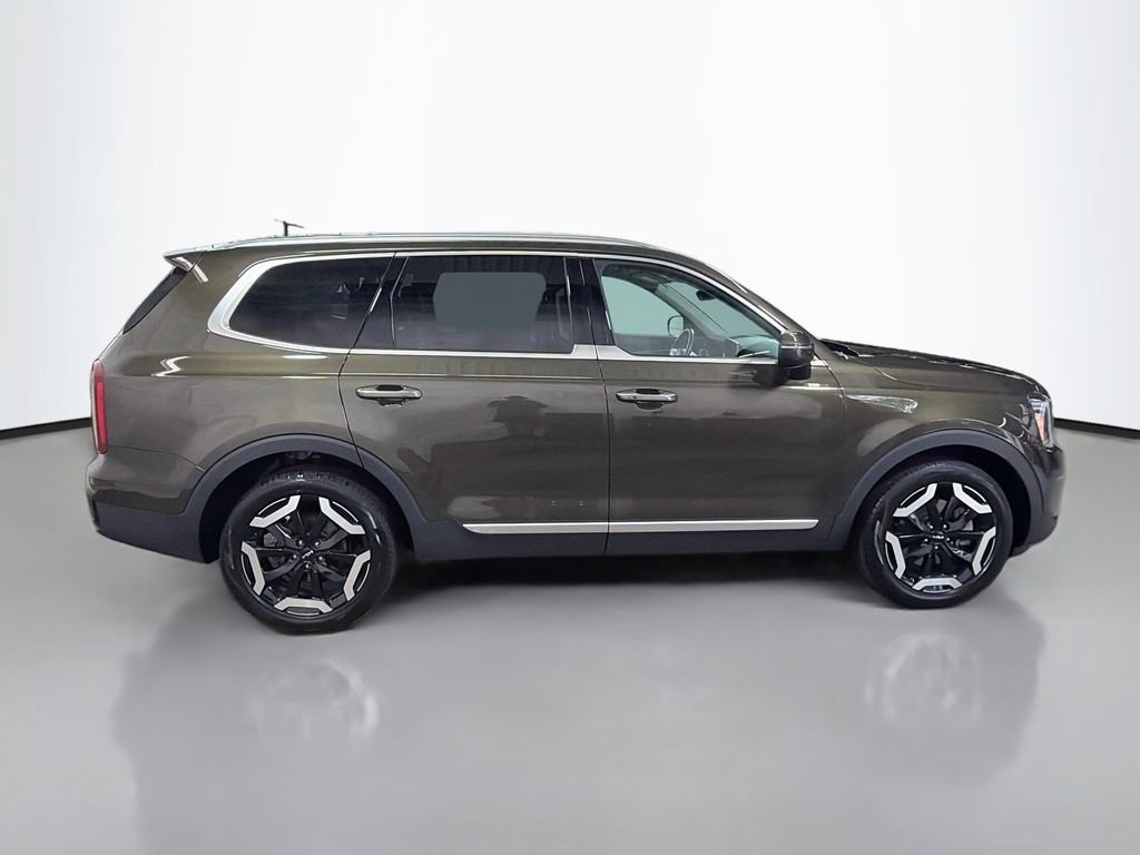 Used 2024 Kia Telluride S AWD/4WD image 10