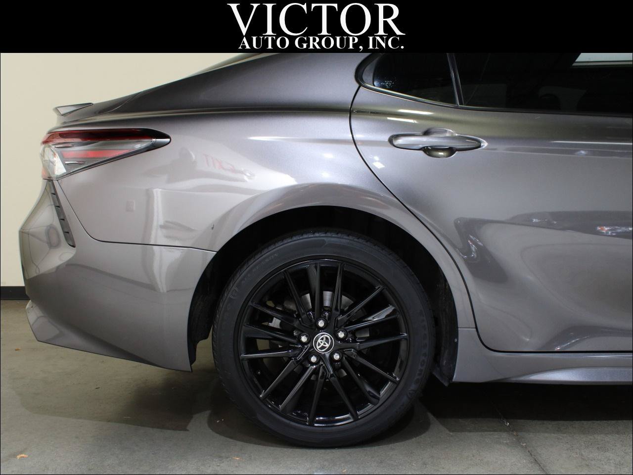 Used 2021 Toyota Camry SE FWD image 12