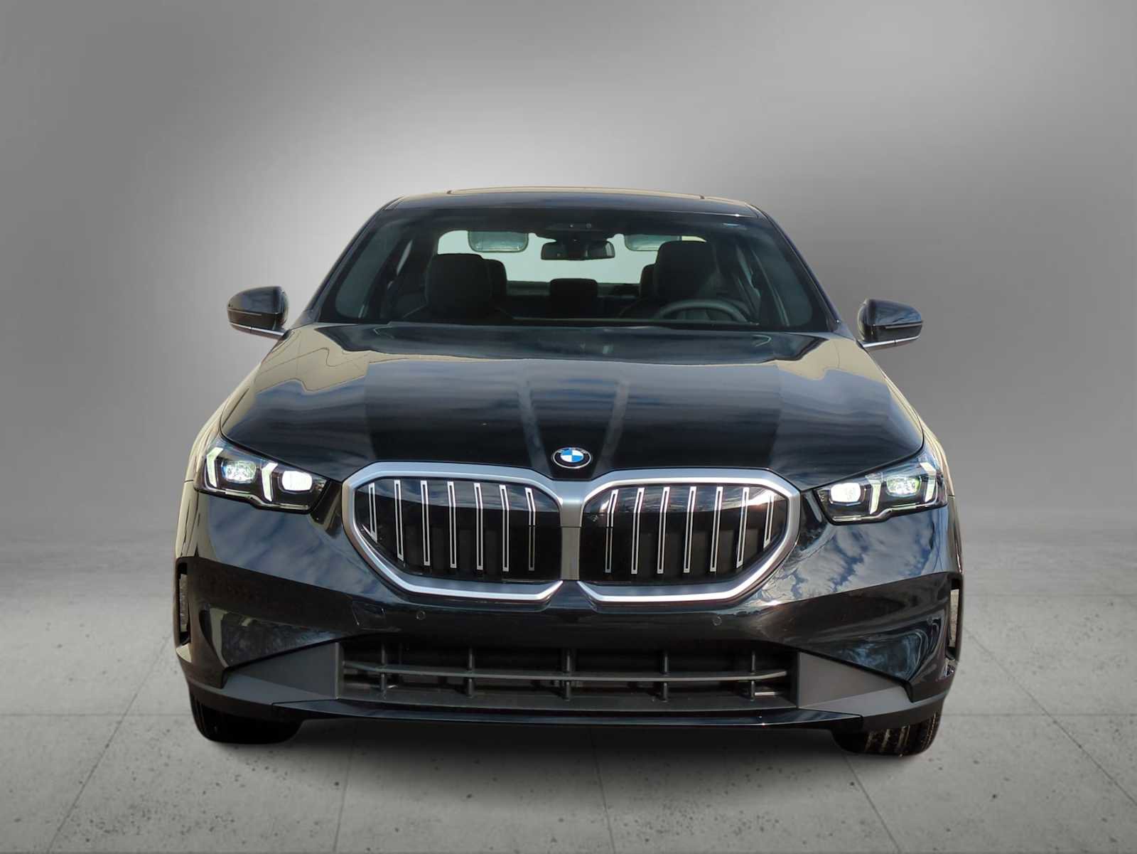 New 2026 BMW 530i xDrive image 3