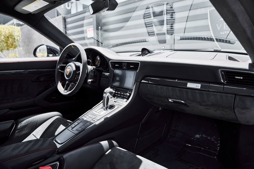 Used 2018 Porsche 911 GT2 RS RWD image 46