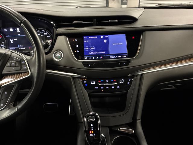 Certified 2024 Cadillac XT5 Sportv w/ Platinum Package AWD/4WD image 18