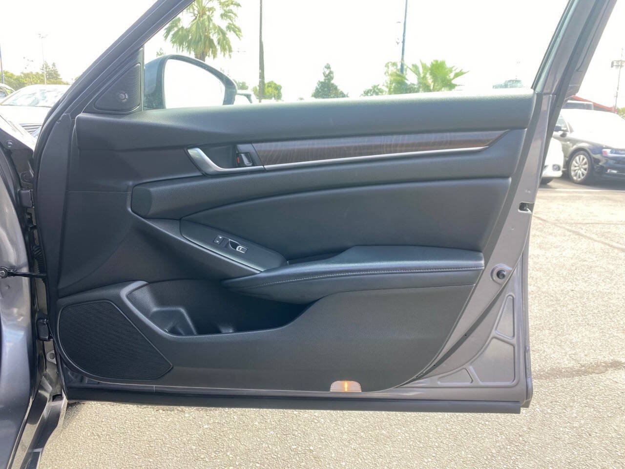 Used 2018 Honda Accord EX-L image 20