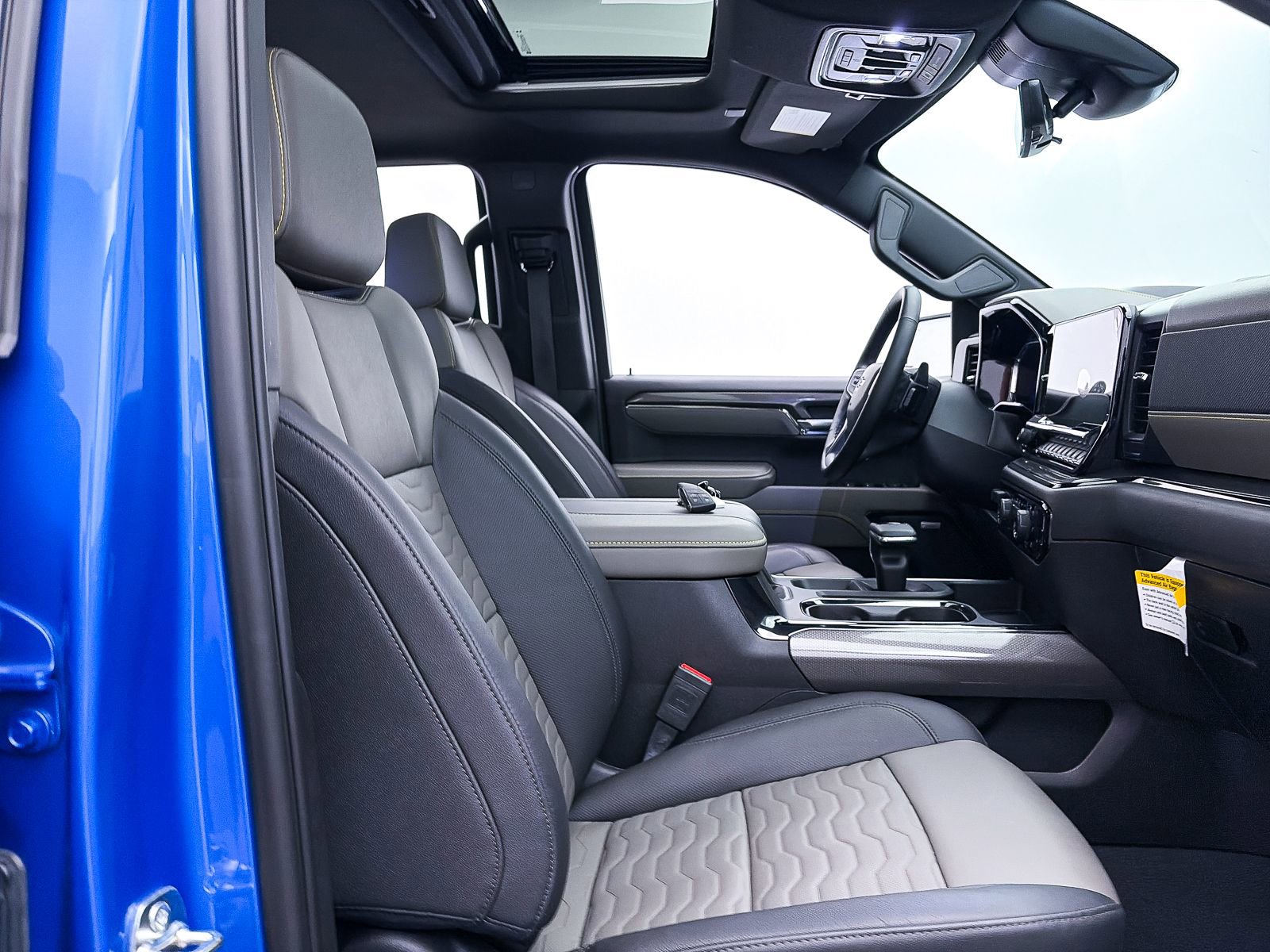 Used 2025 Chevrolet Silverado 1500 ZR2 w/ Technology Package image 42