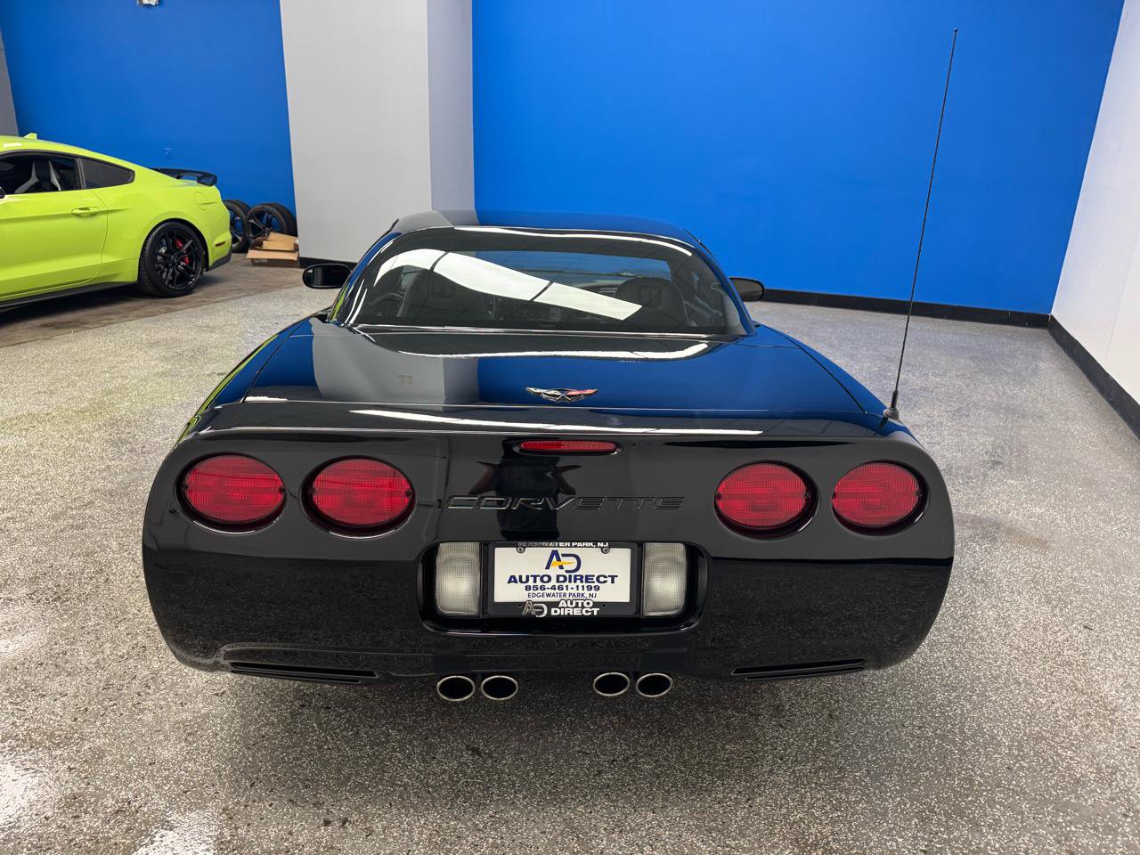 Used 2004 Chevrolet Corvette Z06 w/ Memory Package RWD image 10