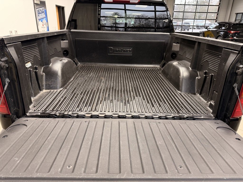 Used 2025 Chevrolet Silverado 1500 LT image 9