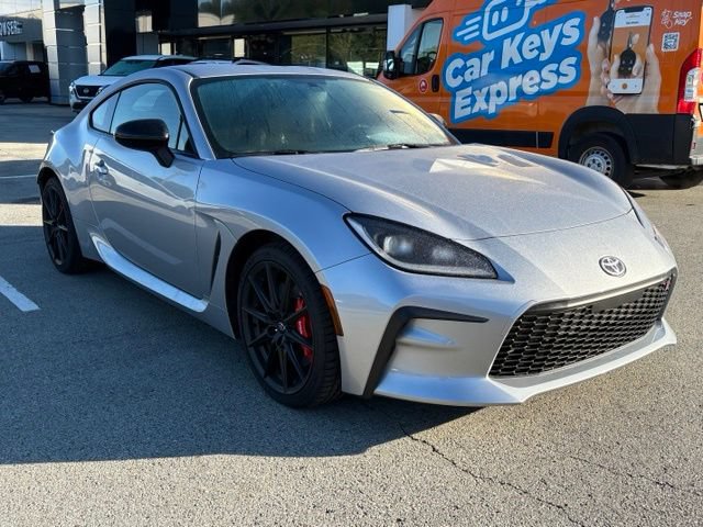 Used 2025 Toyota GR86 Premium w/ Performance Package RWD image 7