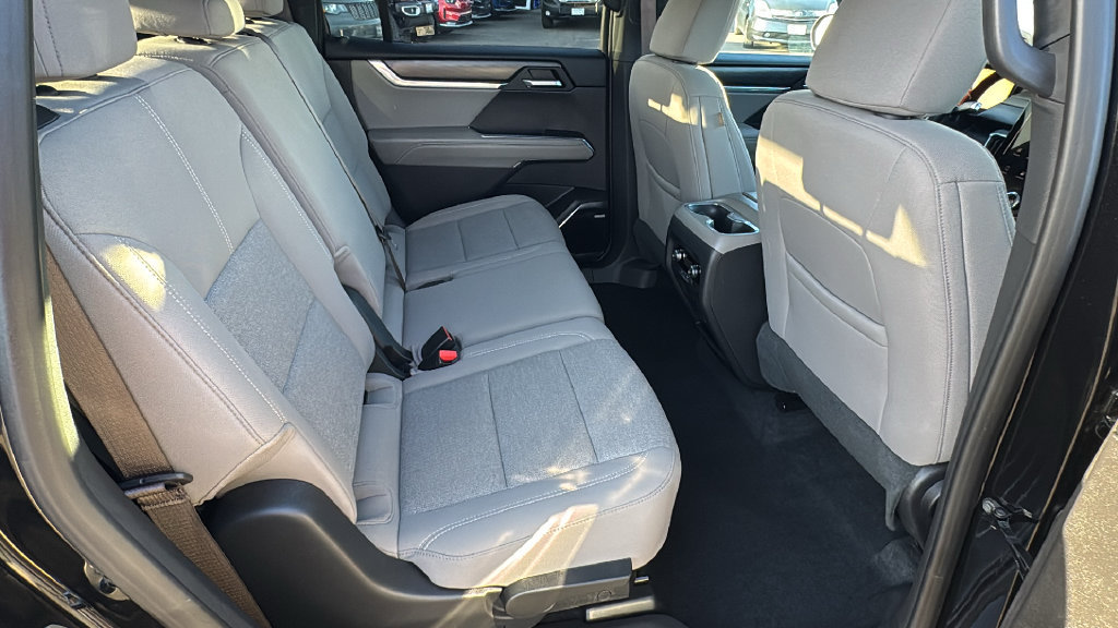 Used 2026 GMC Acadia Elevation FWD image 15