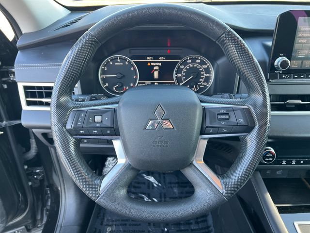 Used 2024 Mitsubishi Outlander ES AWD/4WD image 14