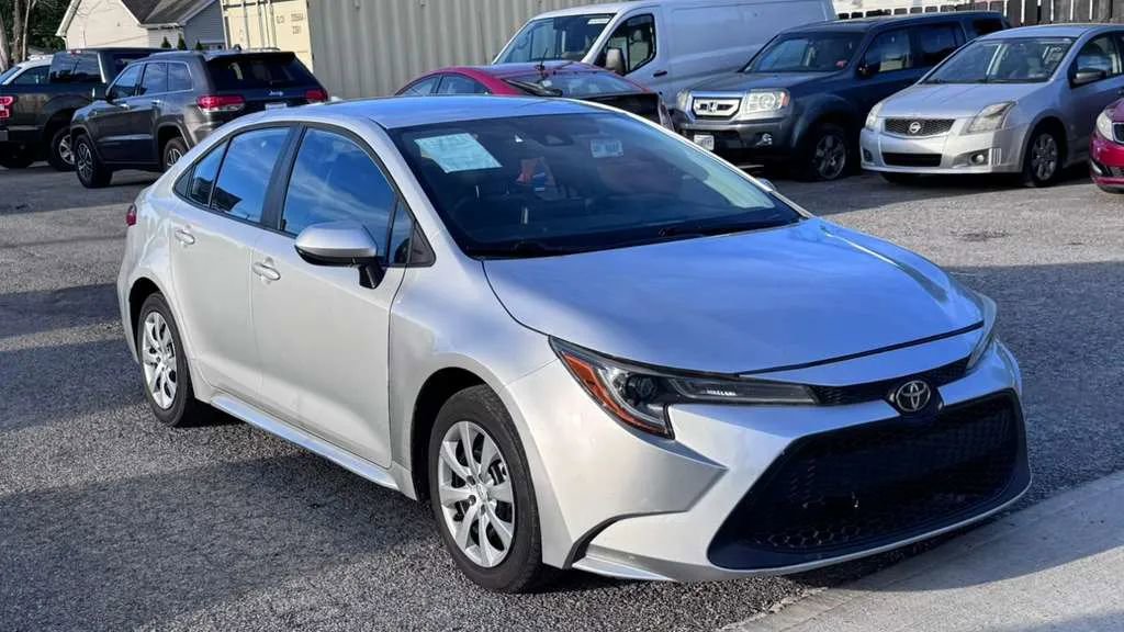 Used 2022 Toyota Corolla LE FWD image 7