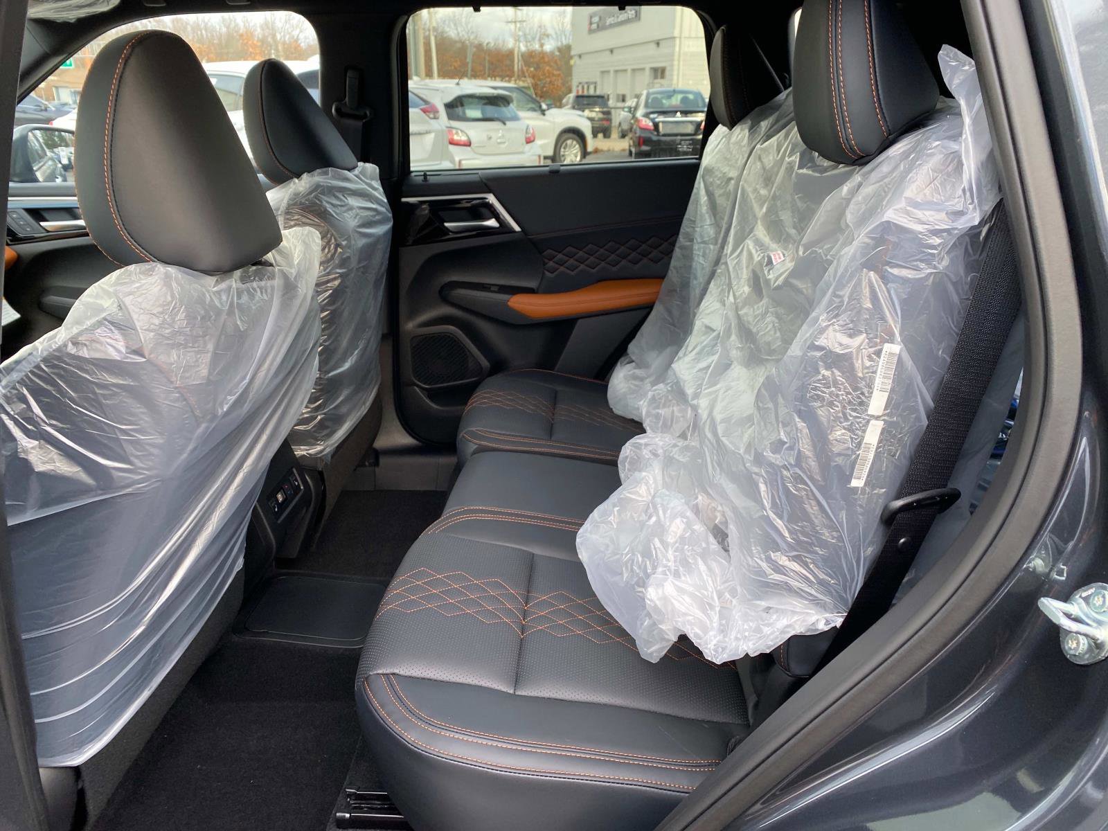 New 2025 Mitsubishi Outlander 4WD Plug-In Hybrid image 7