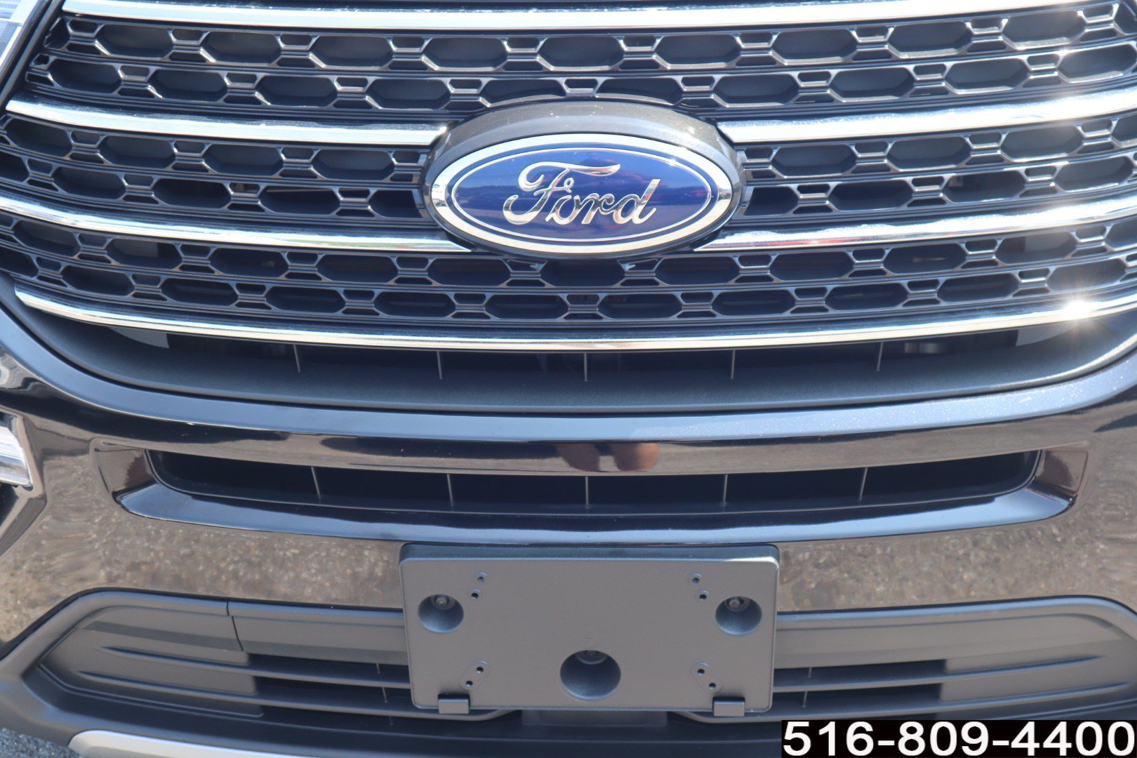 Used 2023 Ford Explorer XLT w/ Equipment Group 202A AWD/4WD image 32