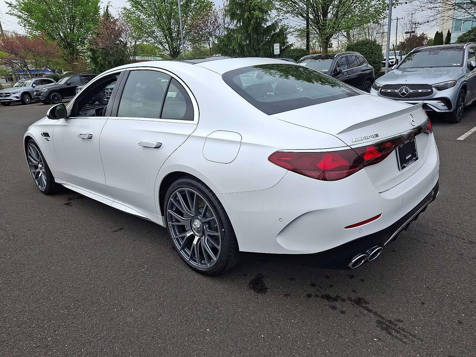 New 2026 Mercedes-Benz E 53 AMG e 4MATIC Sedan image 4