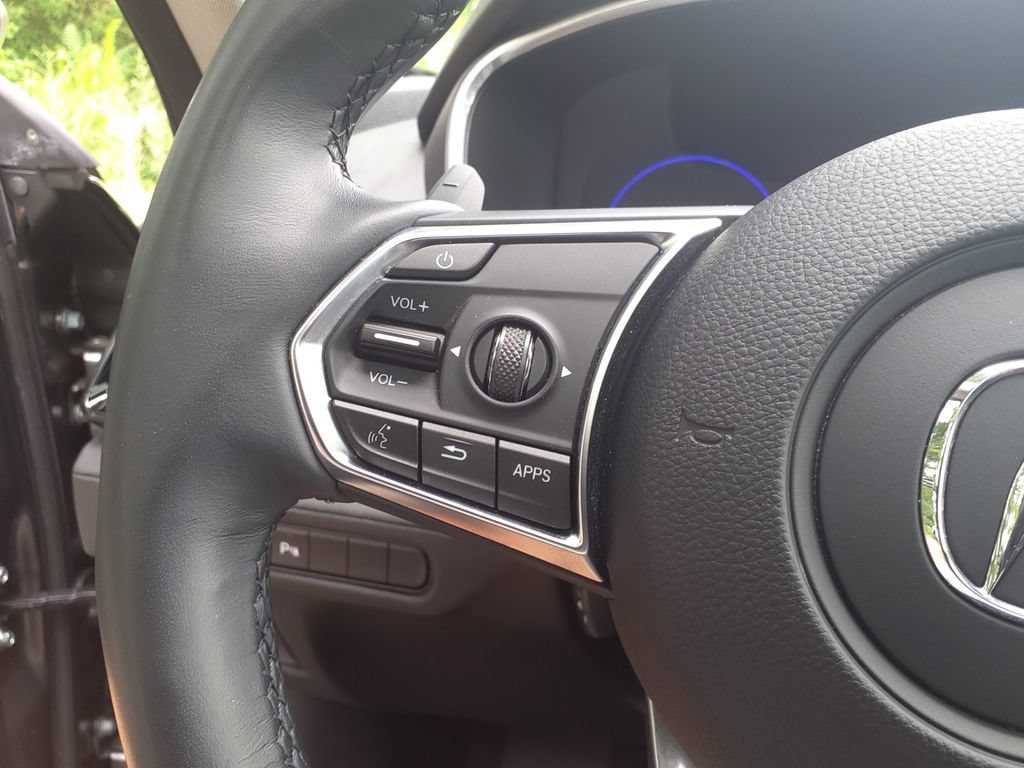 Used 2023 Acura MDX w/ Technology Package FWD image 26