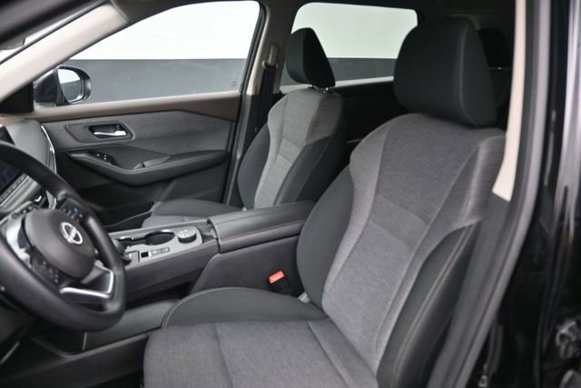 Used 2023 Nissan Rogue SV AWD/4WD image 19