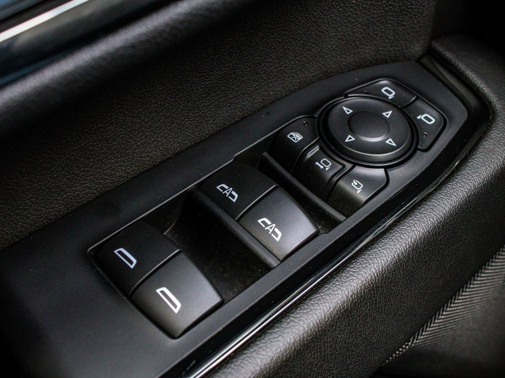 Used 2024 GMC Sierra 3500 AT4 w/ AT4 Premium Plus Package image 10