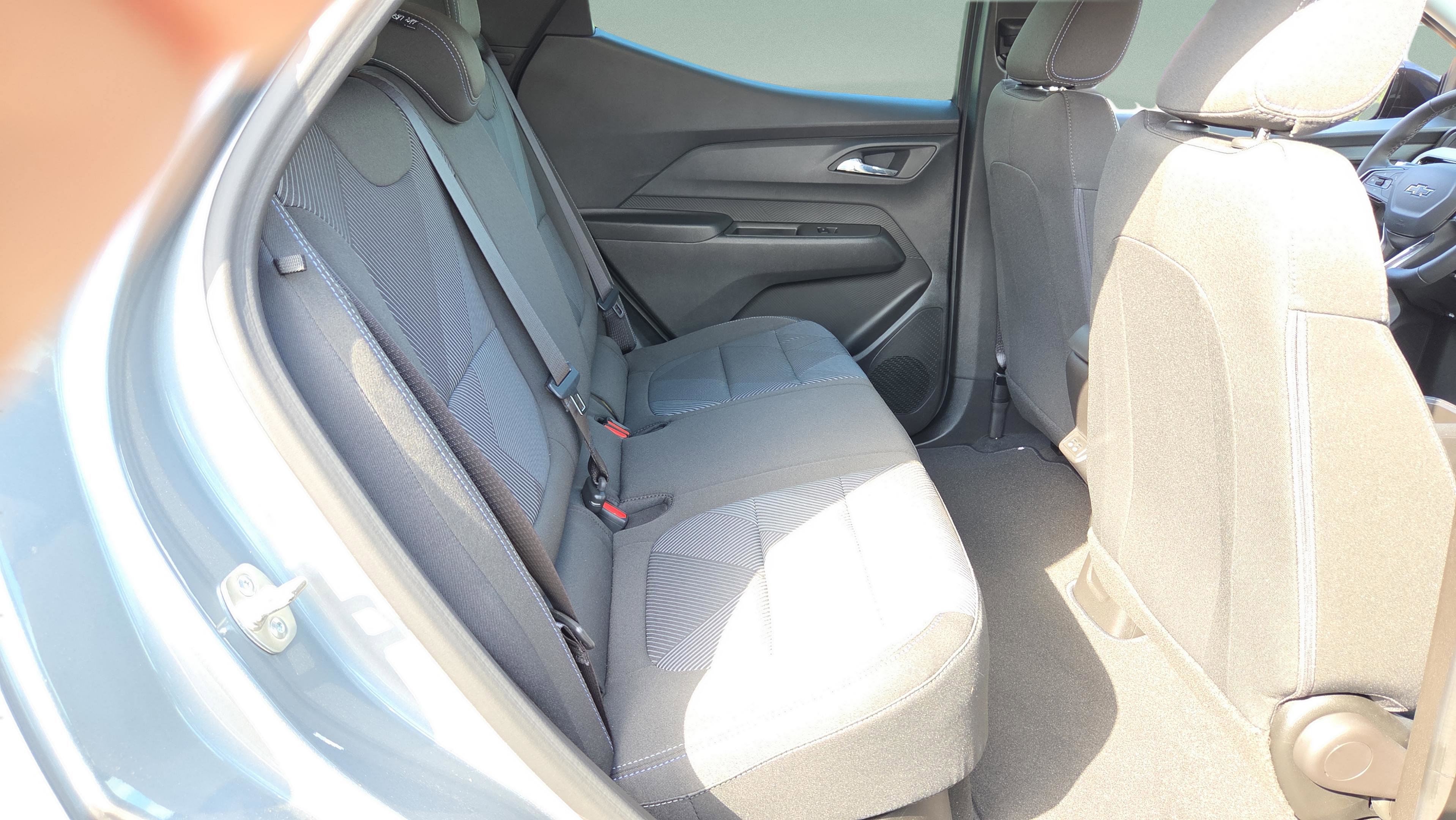 New 2027 Chevrolet Bolt LT w/ Comfort Package image 26
