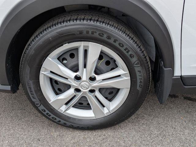 Used 2025 Nissan Kicks Play S FWD image 9