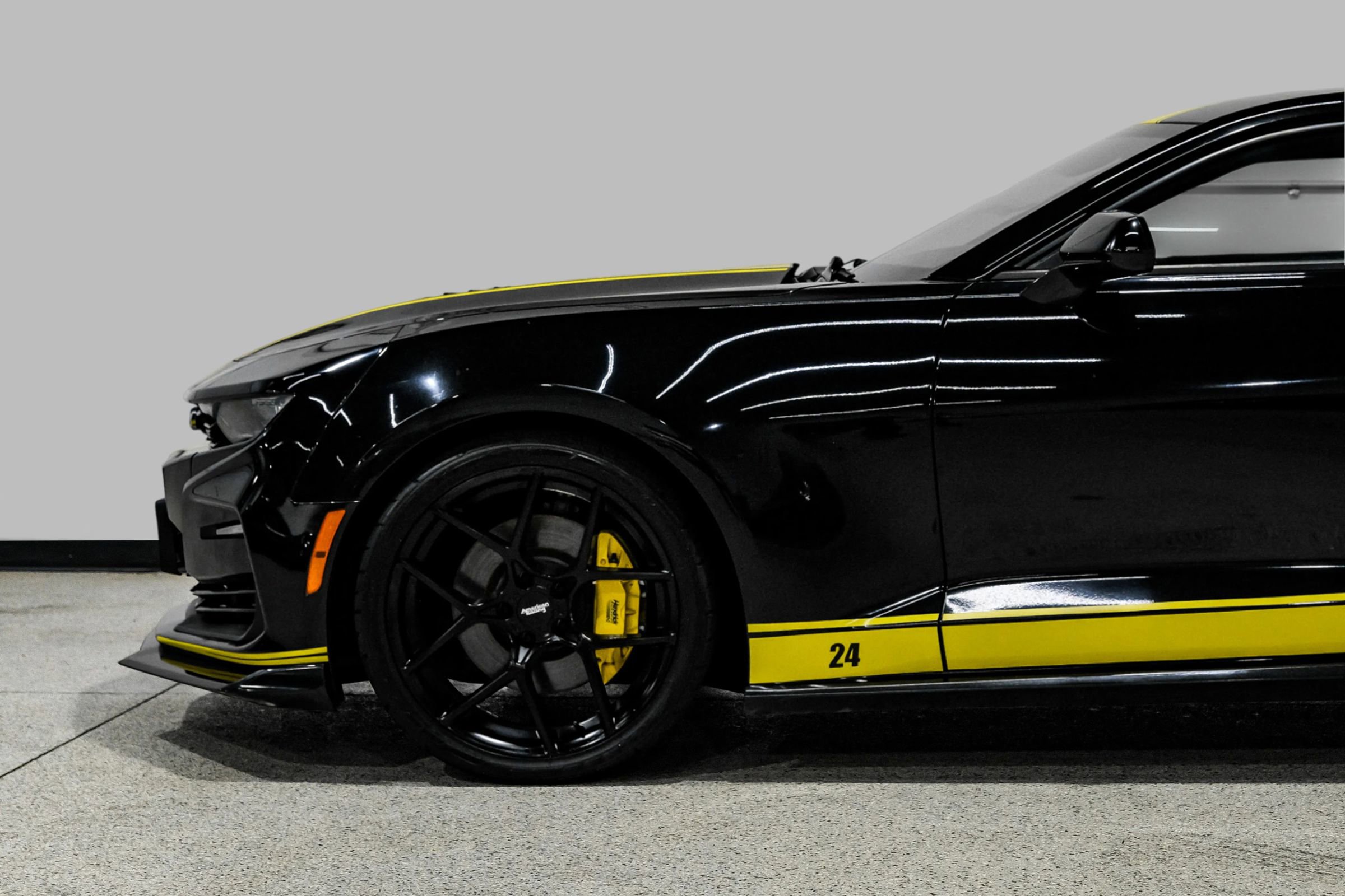 Used 2020 Chevrolet Camaro SS RWD image 12