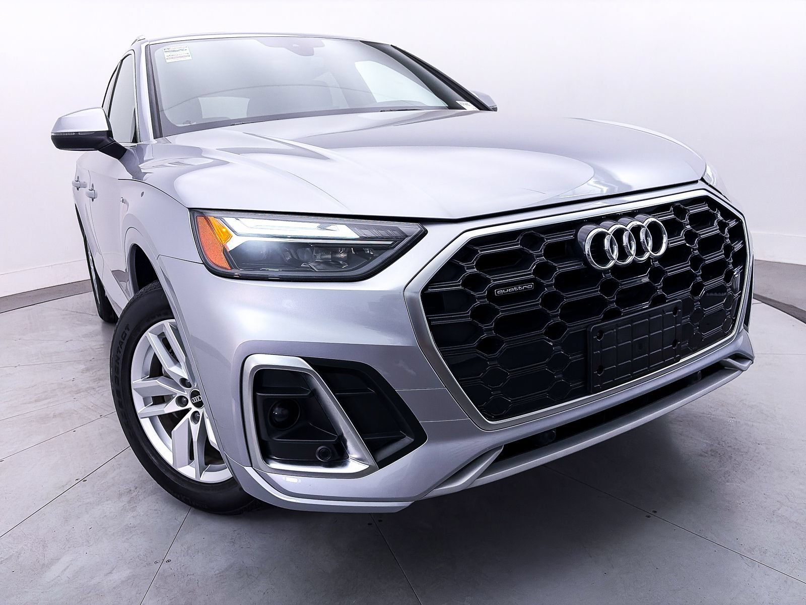 Used 2022 Audi Q5 2.0T Premium w/ Convenience Package AWD/4WD image 7