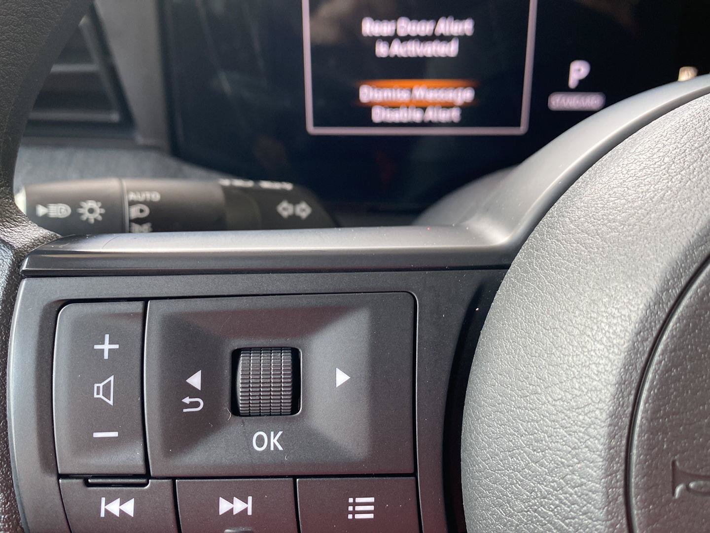 Certified 2025 Nissan Kicks SV AWD/4WD image 32