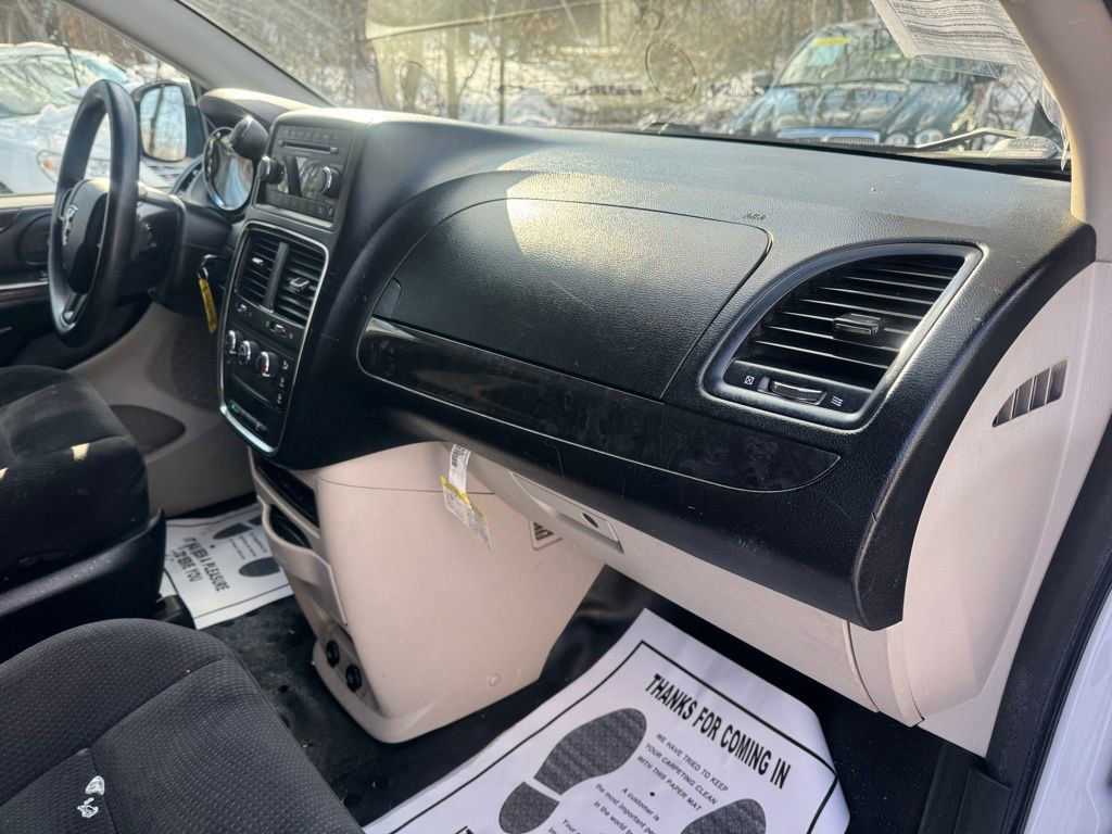 Used 2014 RAM C/V Tradesman image 37